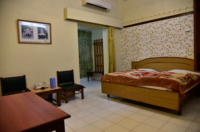 Deluxe AC Room